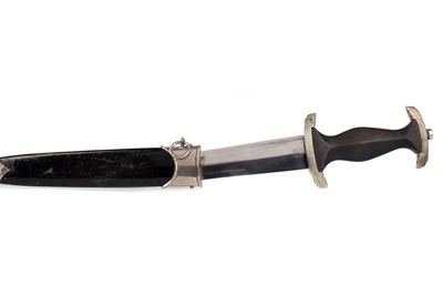 Lot 35 - A THIRD REICH-STYLE 'SS' CEREMONIAL DAGGER