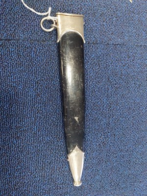 Lot 35 - A THIRD REICH-STYLE 'SS' CEREMONIAL DAGGER