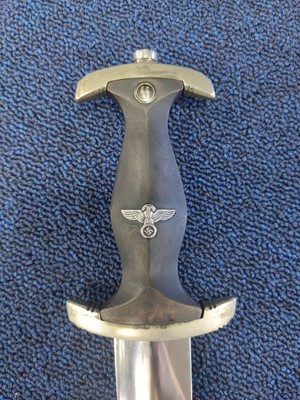 Lot 35 - A THIRD REICH-STYLE 'SS' CEREMONIAL DAGGER