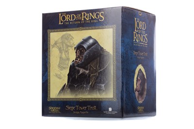 Lot 1064 - THE LORD OF THE RINGS - SIDESHOW WETA COLLECTIBLES