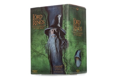 Lot 1067 - THE LORD OF THE RINGS - SIDESHOW WETA COLLECTIBLES
