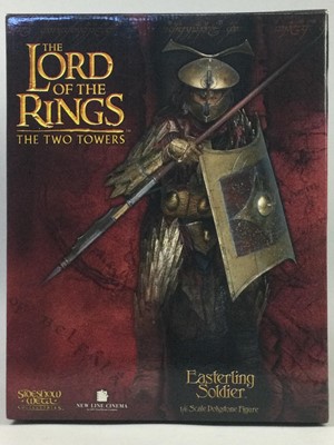 Lot 1084 - THE LORD OF THE RINGS - SIDESHOW WETA COLLECTIBLES
