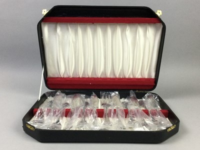 Lot 186 - A SET OF HORN HANDLED STEAK KNIVES AND FORKS AND OTHERS