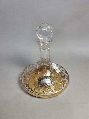 Lot 276 - A 20TH CENTURY CRYSTAL SHIPS DECANTER AND OTHER DECANTERS
