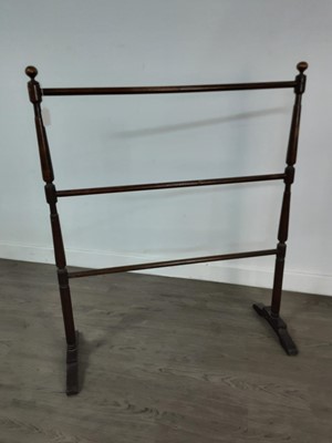 Lot 287 - A MAHOGANY TOWEL RAIL AND A MAHOGANY CORNER WHAT NOT