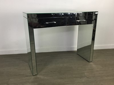 Lot 299 - A MIRRORED CONSOLE TABLE