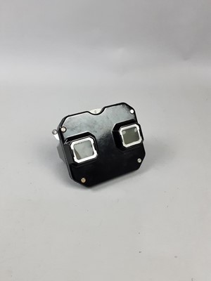 Lot 230 - A VIEWMASTER STEREOSCOPE WITH DISCS