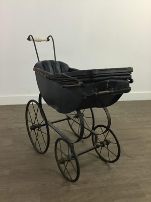 Lot 553 - A LATE VICTORIAN DOLL'S PRAM