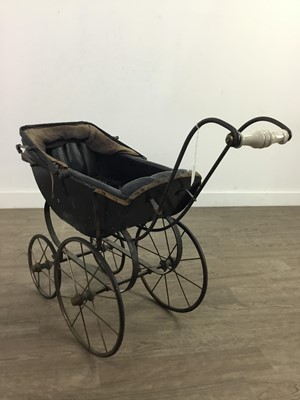 Lot 553 - A LATE VICTORIAN DOLL'S PRAM