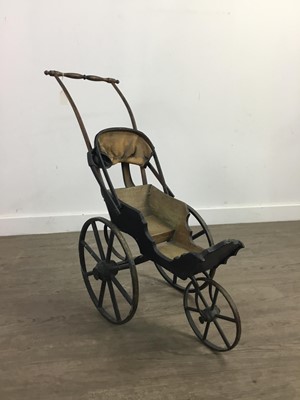 Lot 553 - A LATE VICTORIAN DOLL'S PRAM
