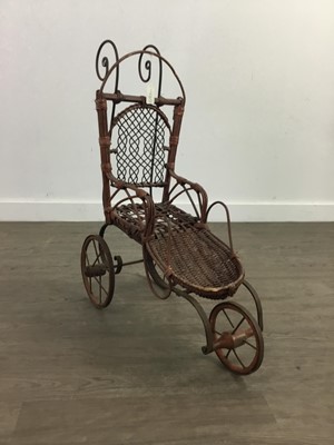 Lot 553 - A LATE VICTORIAN DOLL'S PRAM
