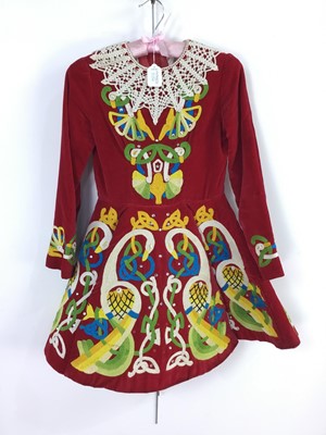 Lot 325A - AN IRISH COUNTRY DANCING GIRLS DRESS