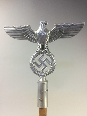 Lot 26 - A REPRODUCTION THIRD REICH FLAG FINIAL