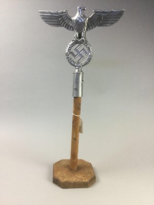 Lot 26 - A REPRODUCTION THIRD REICH FLAG FINIAL