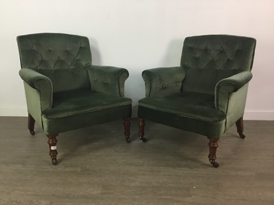 Lot 780 - A PAIR OF EARLY 20TH CENTURY ARMCHAIRS