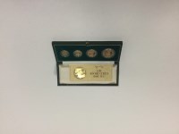 Lot 261 - ROYAL MINT 1980 UK GOLD PROOF SET with £5 five...