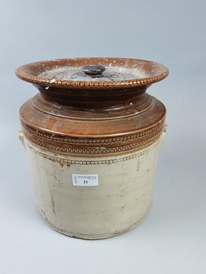 Lot 21 - A LARGE LATE 19TH/EARLY 20TH CENTURY LIDDED URN