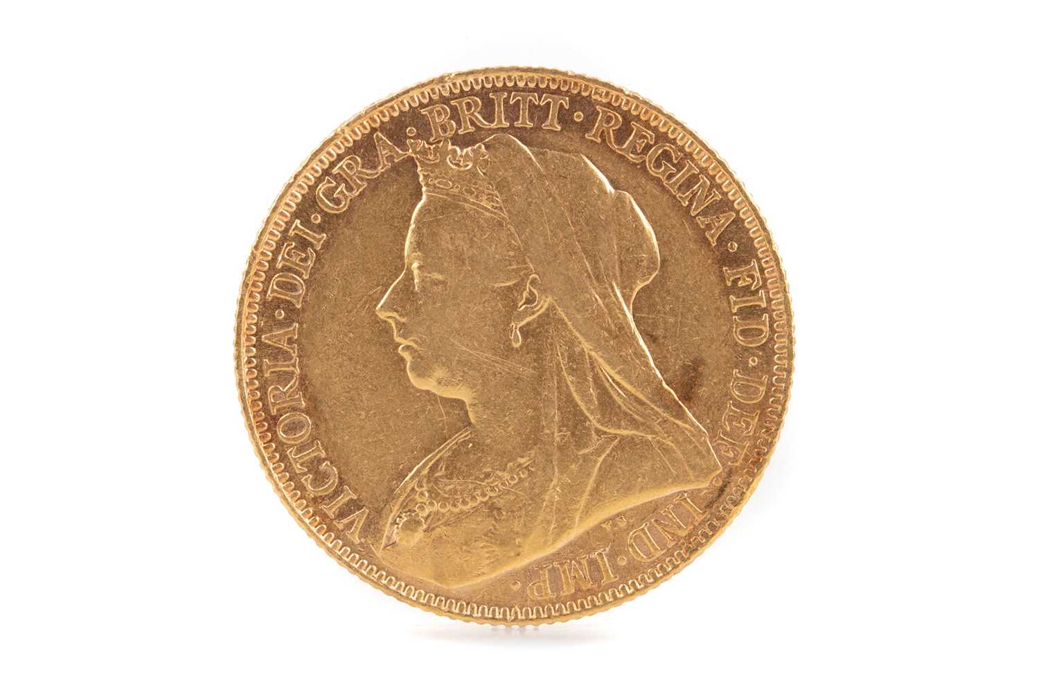 Lot 13 - A VICTORIA GOLD SOVEREIGN DATED 1901