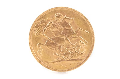 Lot 15 - GEORGE V GOLD SOVEREIGN DATED 1927
