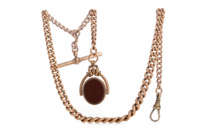 Lot 1184 - A ROSE GOLD ALBERT CHAIN WITH SWIVEL FOB
