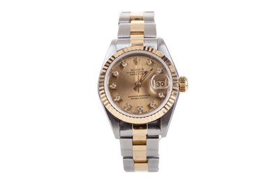 Lot 859 - A LADY'S ROLEX OYSTER PERPETUAL DATEJUST STAINLESS STEEL BICOLOUR AUTOMATIC WRIST WATCH