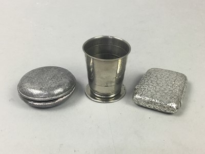 Lot 381 - A SILVER VESTA CASE AND COLLAPSABLE SHOT CUP