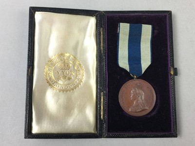 Lot 383 - A GROUP OF MEDALS, BADGES AND BUTTONS