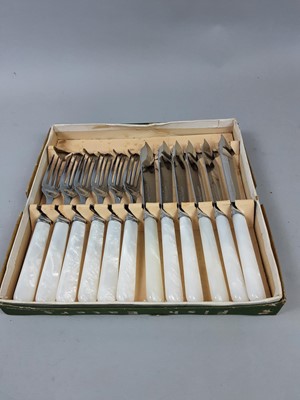 Lot 376 - A LOT OF PLATED CUTLERY