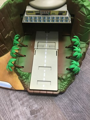 Lot 496 - A THUNDERBIRDS 'TRACY ISLAND' ELECTRONIC PLAYSET