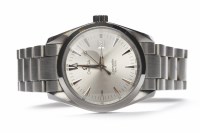 Lot 198 - GENTLEMAN'S OMEGA SEAMASTER 150M/500FT...