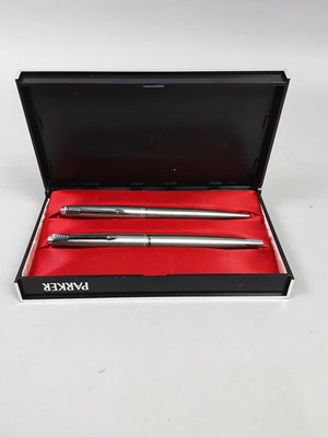 Lot 501 - A GROUP OF PARKER AND OTHER PENS