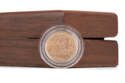 Lot 30 - AN ELIZABETH II GOLD PROOF SOVEREIGN DATED 2008