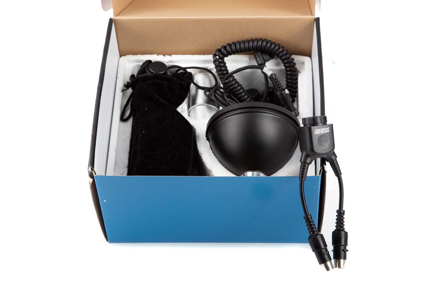 Lot 688 - A GENESIS PORTABLE FLASH SYSTEM GF 400