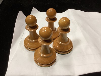 Lot 1000 - AN EARLY 20TH CENTURY JACQUES 'STAUNTON' PATTERN CHESS SET