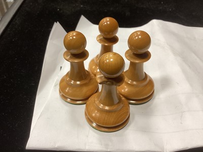 Lot 1000 - AN EARLY 20TH CENTURY JACQUES 'STAUNTON' PATTERN CHESS SET