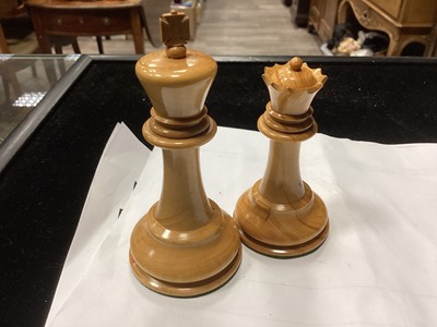 Lot 1000 - AN EARLY 20TH CENTURY JACQUES 'STAUNTON' PATTERN CHESS SET