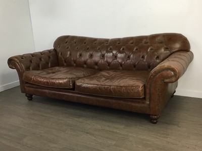 Lot 807 - A 20TH CENTURY TWO-SEATER CHESTERFIELD SETTEE