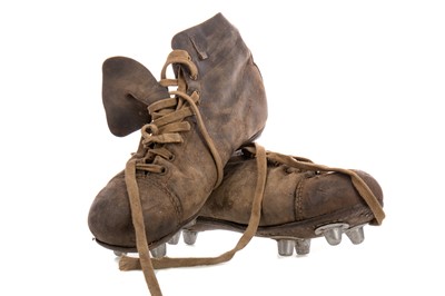 Lot 1513 - A PAIR OF EARLY 20TH CENTURY FOOTBALL BOOTS