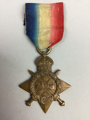 Lot 91 - A SMALL GROUP OF MILITARY MEDALS AND BUTTONS