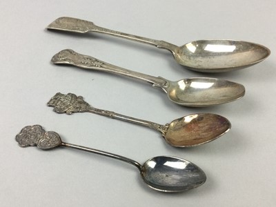 Lot 258 - A GEORGE V SILVER DESSERT SPOON AND OTHER SILVER