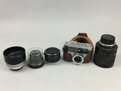 Lot 149 - A GROUP OF CAMERA EQUIPMENT