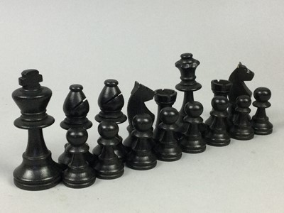 Lot 159 - A SET OF STAUNTON BOXWOOD CHESS PIECES