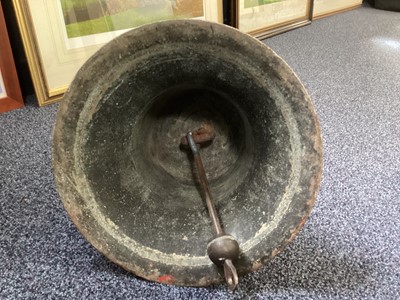 Lot 15 - A BATTLE OF BRITAIN AIR MINISTRY R.A.F. SCRAMBLE BELL