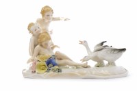 Lot 1118 - ENS PORZELLAN FIGURE GROUP modelled as three...