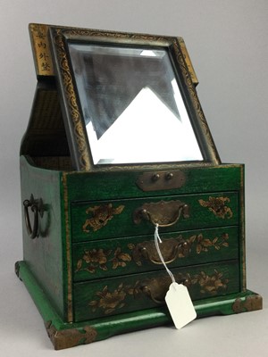 Lot 352 - A CHINESE GREEN LACQUER JEWEL CHEST
