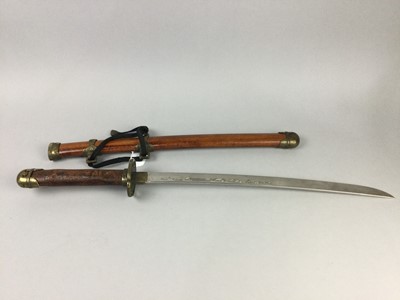 Lot 354 - A REPRODUCTION JAPANESE SHORT SWORD