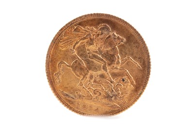 Lot 43 - A GEORGE V GOLD SOVEREIGN DATED 1914