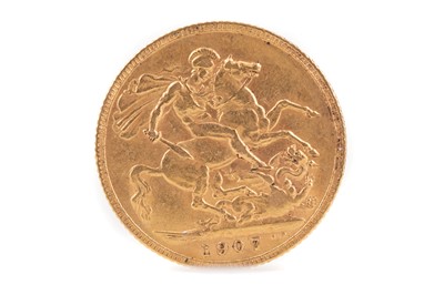 Lot 44 - AN EDWARD VII GOLD SOVEREIGN DATED 1907