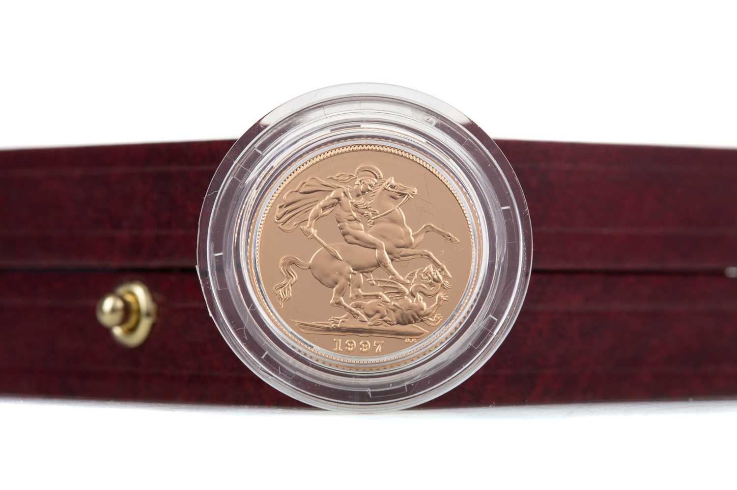 Lot 63 - AN ELIZABETH II GOLD PROOF SOVEREIGN DATED 1997