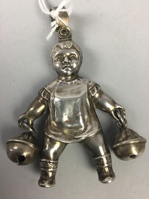 Lot 596 - A GEORGE V SILVER RATTLE